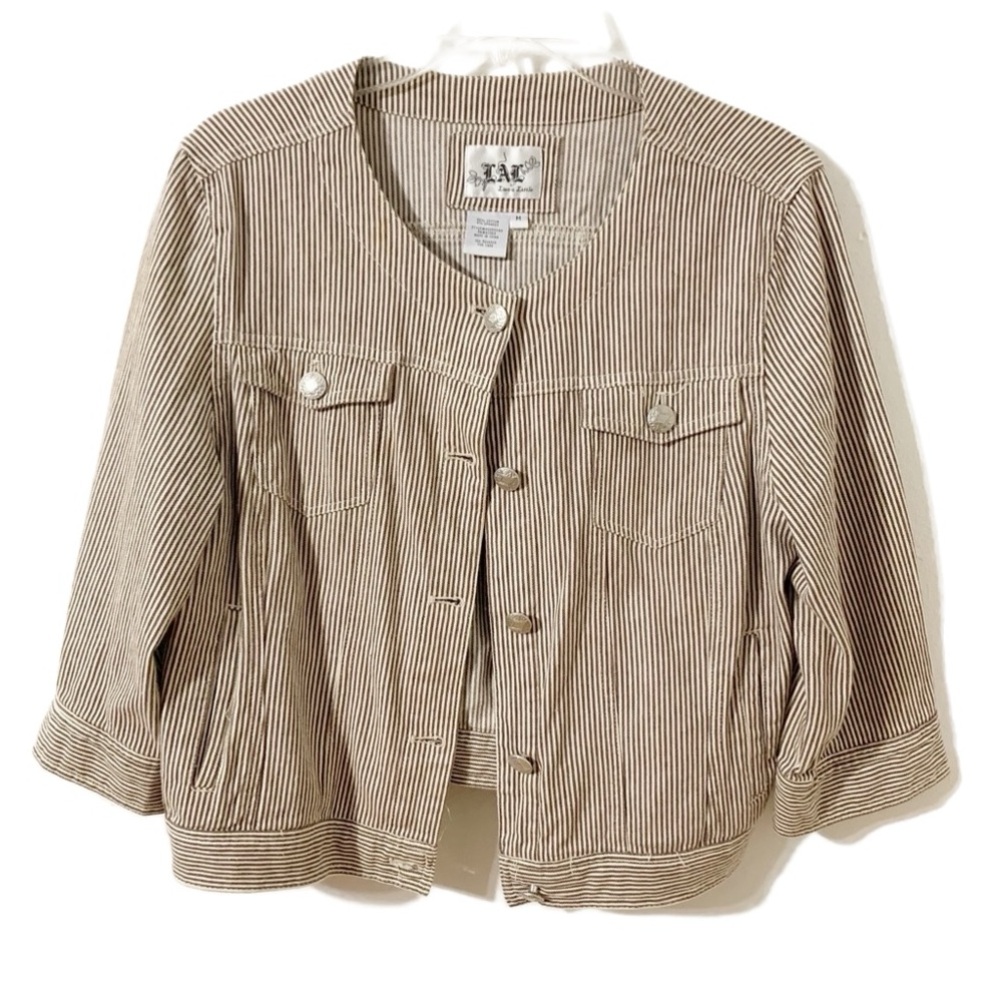 Live a Little LAL Striped Cotton Blend Button Front Rounded Collar Jacket 🟫⬜️